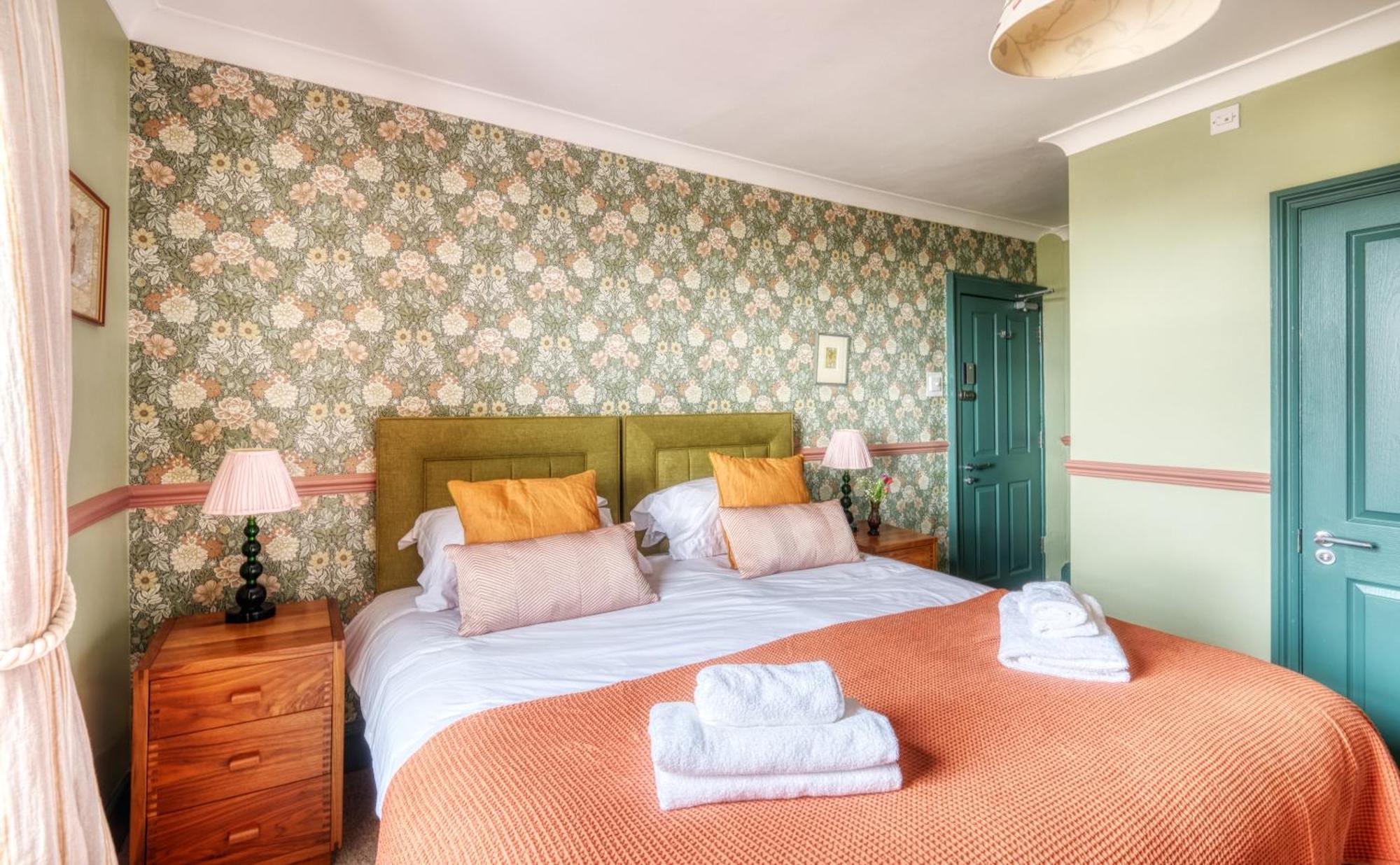 Отель Hill House Бат Экстерьер фото